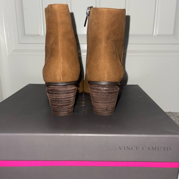 Vince Camuto Vintage Brown True Suede BOTTIE - Picture 4 of 5
